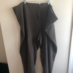 Brown/gray dress pant. Worn once.